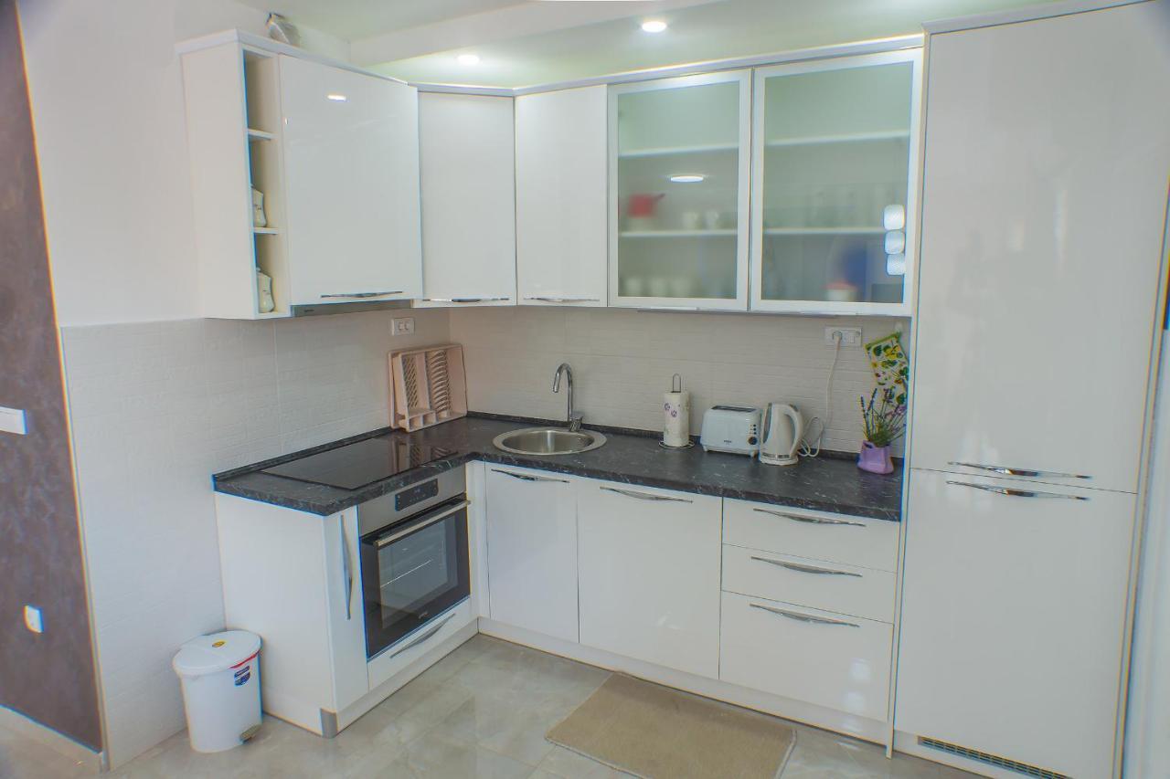 Apartments Kovac Tivat Exterior foto