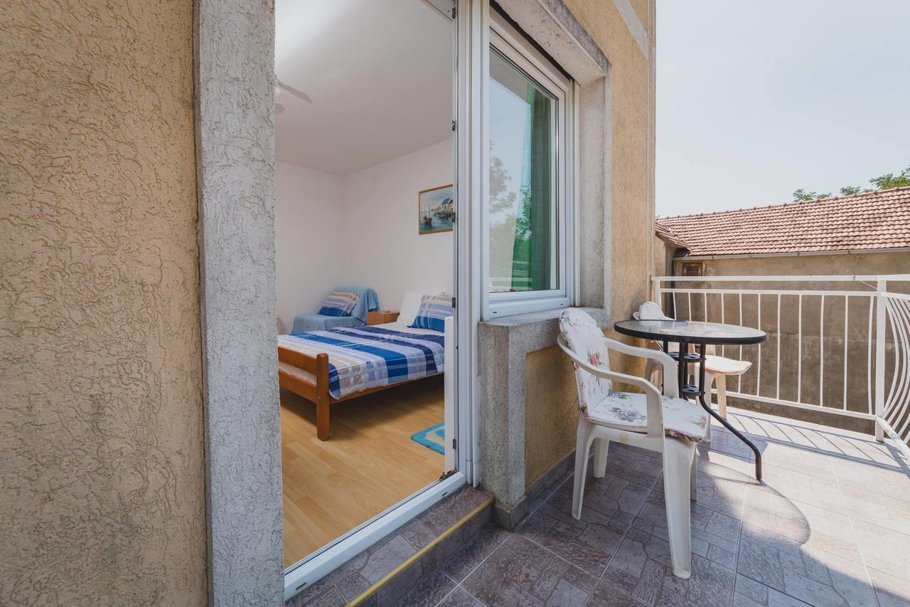 Apartments Kovac Tivat Exterior foto