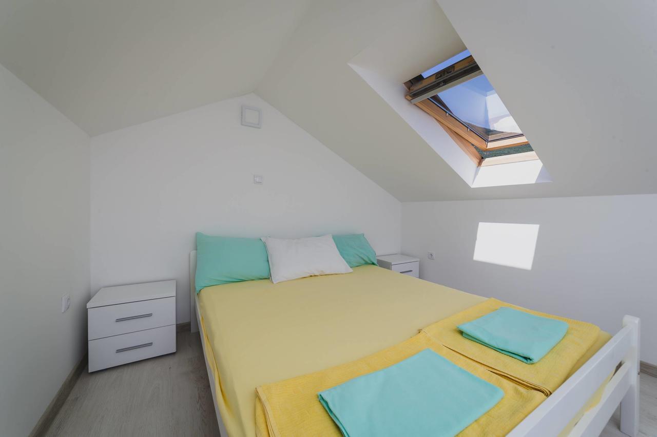 Apartments Kovac Tivat Exterior foto