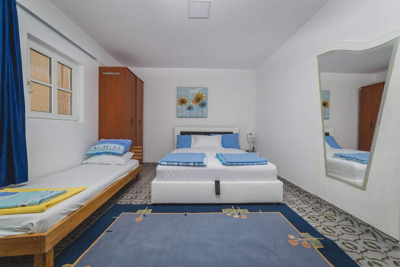 Apartments Kovac Tivat Exterior foto