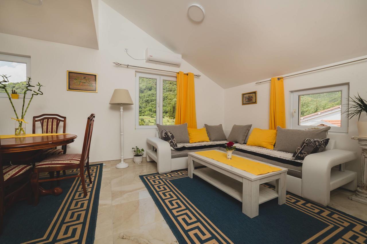 Apartments Kovac Tivat Exterior foto