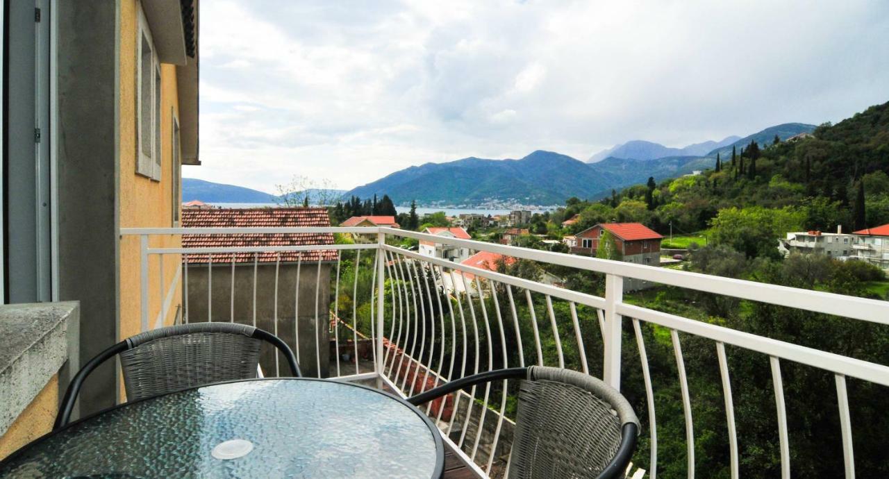 Apartments Kovac Tivat Exterior foto