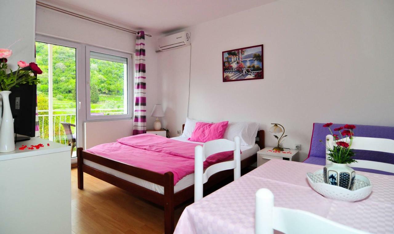 Apartments Kovac Tivat Exterior foto